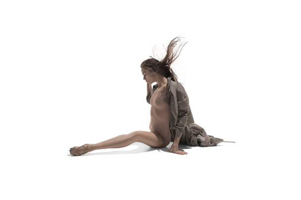 Beautiful slim young female modern jazz contemporary style ballet dancer - Фото, зображення