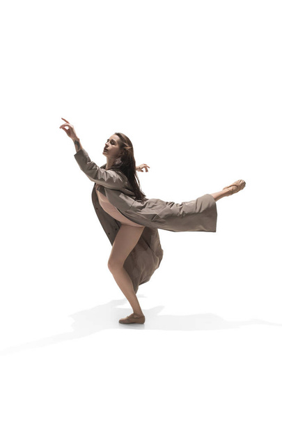 Beautiful slim young female modern jazz contemporary style ballet dancer - Zdjęcie, obraz