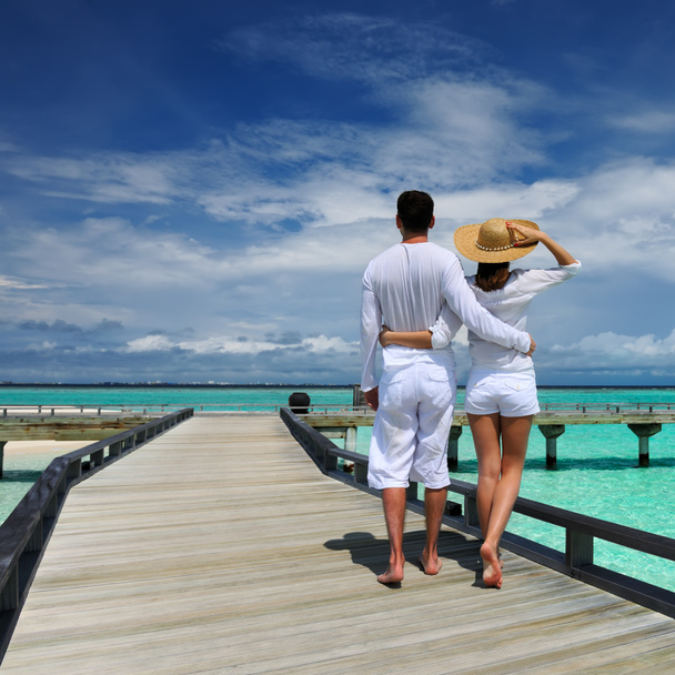 para na plaży przystani w Malediwy - Zdjęcie, obraz