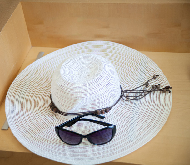 Large beach hat and glasses from the sun - Photo, Image