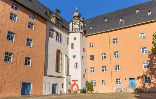 Toren van het kasteel Welfenschloss in Hannoversch Munden, Duitsland - Foto, afbeelding