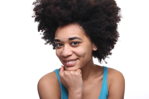 Beautiful afro-american woman is smiling - Foto, Imagen