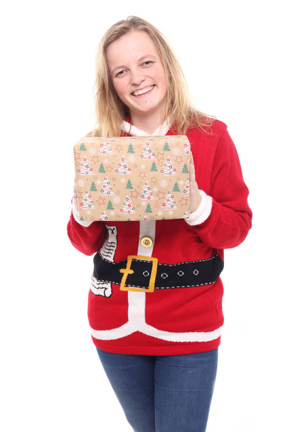 Beautiful girl with holiday gift - Zdjęcie, obraz