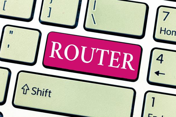 Írásbeli Megjegyzés mutatja a Router. Üzleti fénykép bemutató motoros alakú vágó használt Asztalos így hornyok ízületek - Fotó, kép