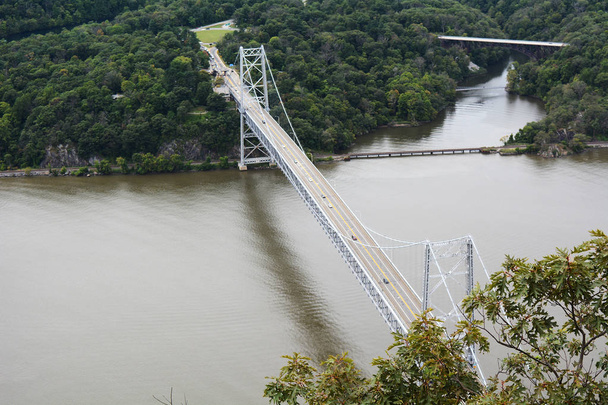 Bear Mountain Bridge over de Hudson rivier In New York - Foto, afbeelding