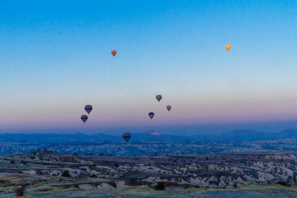 Vue du ballon à air chaud sur le paysage en Cappadoce, Turquie
 - Photo, image