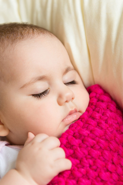Closeup portrait of sleeping baby - Zdjęcie, obraz
