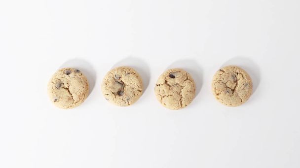 Chocolate chip cookie on white background - Foto, Imagem