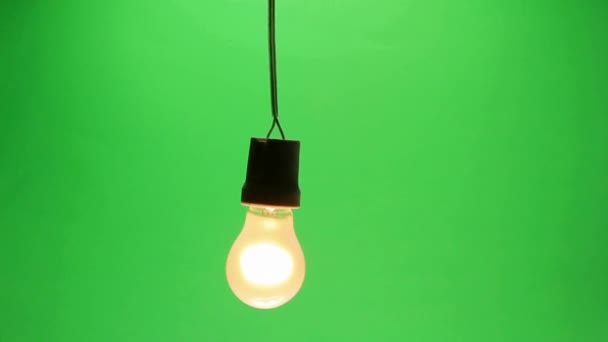 lightbulb swinging - Filmagem, Vídeo