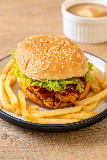 fried chicken burger - unhealthy food style - Foto, Imagen