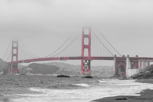 San Francisco se nachází na západním pobřeží USA v Kalifornii - Fotografie, Obrázek