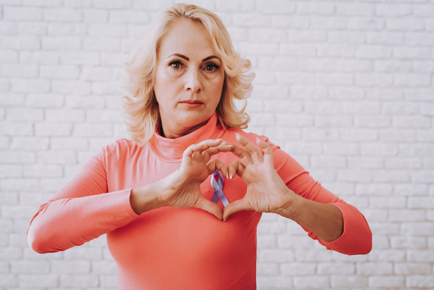 Maintenance for People. Beauty Day for Support. Tape for Illness. Health Woman Help Strong Heart. Beautiful Pink Blouse and Heart. Support and Help Time. Sustenance for all People who have Cancer. - Fotoğraf, Görsel