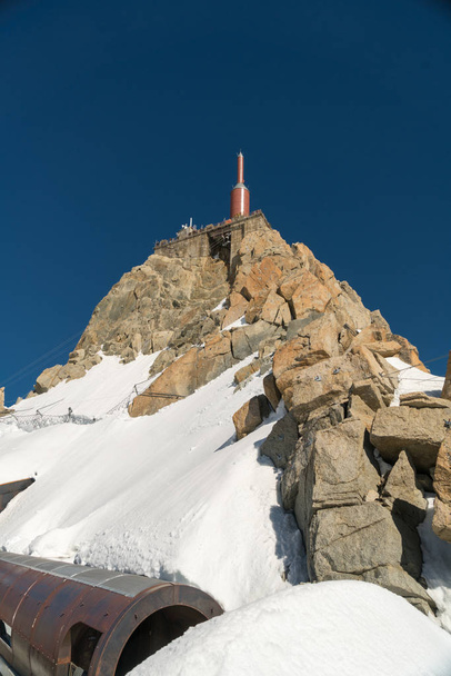La station au sommet de l'Aiguille du Midi (3842 m) à Chamonix-Mont Blanc, Haute-Savoie, France
 - Photo, image