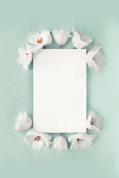 white flowers and empty card with copy space - Fotó, kép