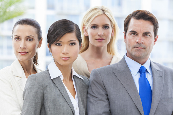 Sex tussen verschillendre rassen mannen & vrouwen Business Team - Foto, afbeelding