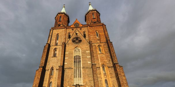 Kościół Matki Boskiej w Legnicy. Legnica, Dolny Śląsk, Polska. - Zdjęcie, obraz