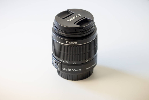 Canon Ef-S 18-55mm Lens. - Fotoğraf, Görsel