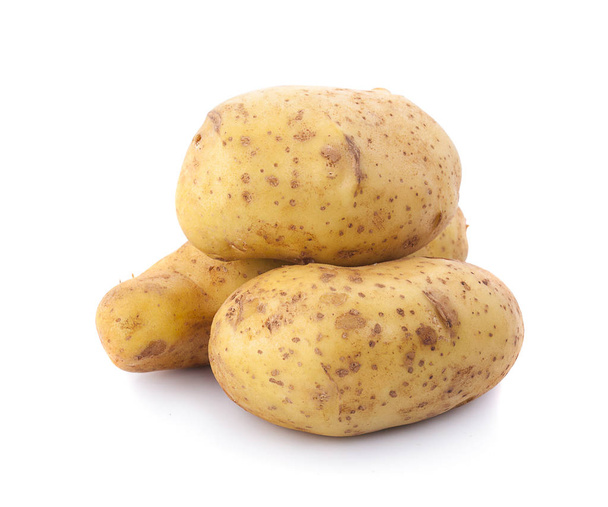 aardappel geïsoleerd op witte achtergrond - Foto, afbeelding