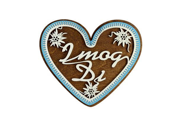 Dřevěná Perníková srdce tvar Valentýn dárek s německým slova jsem mog Di (engl. mám tě rád) na bílém pozadí izolované. - Fotografie, Obrázek
