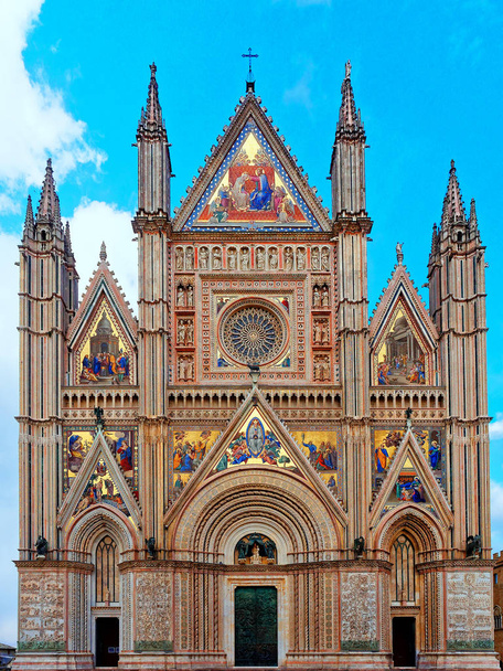 Orvieto katedrále fasády přední vnější pohled - Fotografie, Obrázek