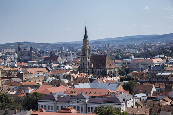 CLUJ-NAPOCA,  TRANSYLVANIA, ROMANIA - AUGUST 21, 2018:  Aerial view of the city  on August 21, 2018 in  Cluj-Napoca. - Фото, изображение