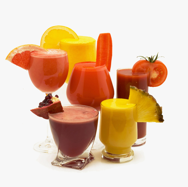 果物と野菜ジュースのグラス - 写真・画像