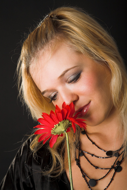 Girl with flower - Foto, immagini