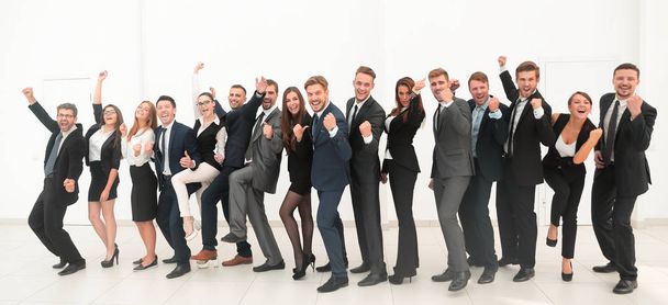 Marktführer mit kreativem Business-Team - Foto, Bild