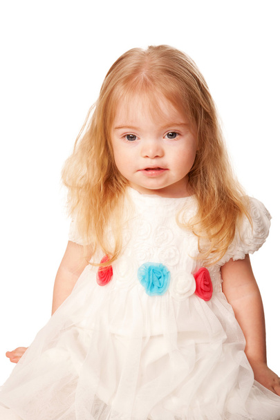 Досить маленька дівчинка з світлим волоссям і блакитними очима
 - Фото, зображення