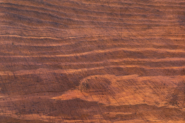 Дерев'яними тлі коричневий з яскраво вираженими текстури деревини, різко ради з сліди використання. - Фото, зображення