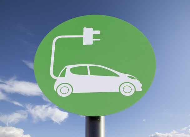 Знак для точки зарядки электромобиля
 - Фото, изображение