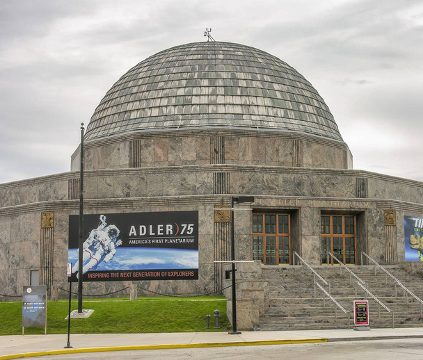 CHICAGO, IL - SUMMER 2005: Adler Planetarium on a cloudy day. It is a public museum dedicated to the study of astronomy. - Photo, Image