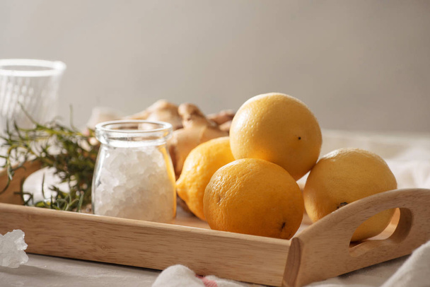 Lemon, ginger, rosemary and rock sugar in cooking and cosmetics - Valokuva, kuva
