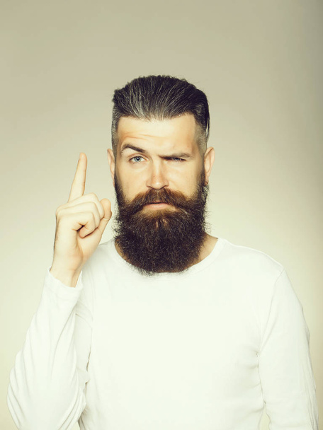 Bearded man with gesture - Zdjęcie, obraz