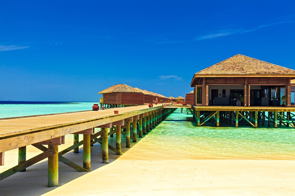 Trópusi vízi bungalók, Maldív-szigetek - Fotó, kép