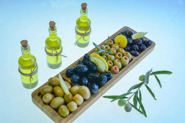 olio d'oliva naturale e presentazione
 - Foto, immagini