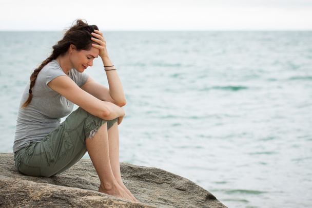 triest en depressieve vrouw huilen - Foto, afbeelding