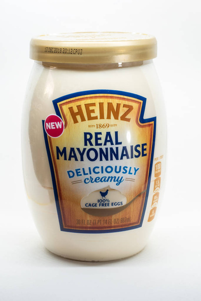 Portland, OR / USA - September 14 2018: Jar of Heinz mayonnaise isolated on white background. - Fotó, kép