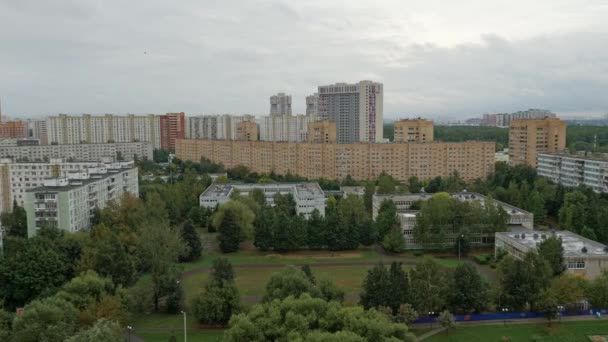 Zona urbana residencial de Moscú
 - Metraje, vídeo