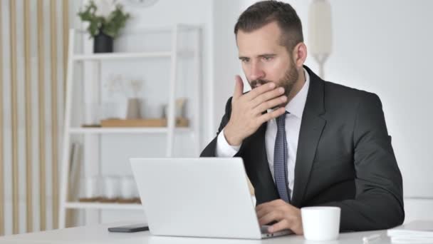 Shocked Businessman Working on Laptop, Astonished - Video
