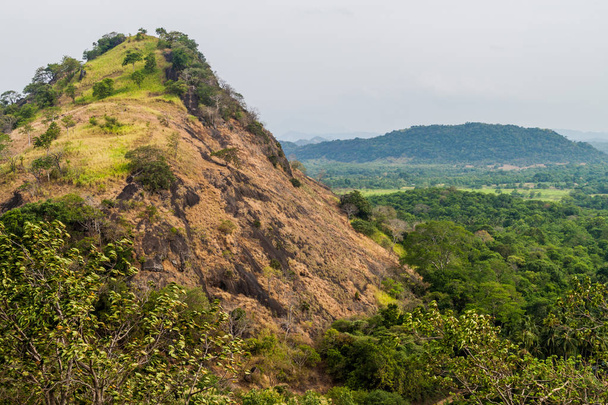 Landscape near Dambulla, Sri Lanka - Φωτογραφία, εικόνα
