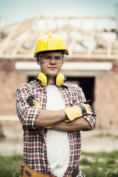 Porträt eines Bauarbeiters - Foto, Bild