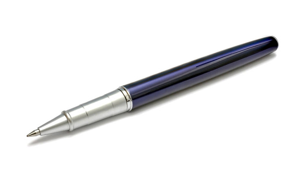 Синя кулькова ручка на білому тлі
 - Фото, зображення
