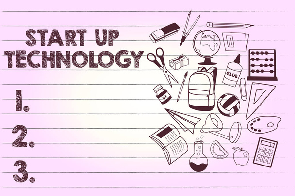 Κείμενο πινακίδα που δείχνει Start Up Technology. Εννοιολογική φωτογραφία νέοι τεχνική εταιρεία χρηματοδοτούμενη αρχικά ή χρηματοοικονομικής - Φωτογραφία, εικόνα