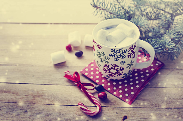 closeup view of coffee with marshmallow and christmas decorations - 写真・画像