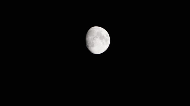 Een Realtime-Shot van de nieuwe maan bij nacht - Video