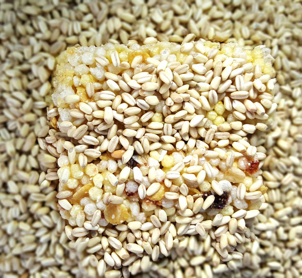 barre de céréales recouverte de graines de blé, image d'un
 - Photo, image