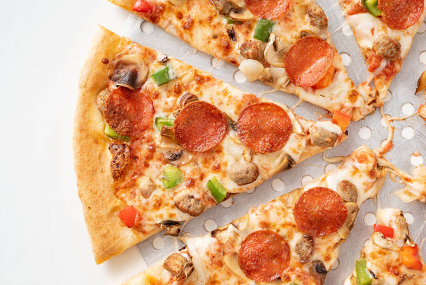 tasty pizza on the table, close up - Foto, Imagen
