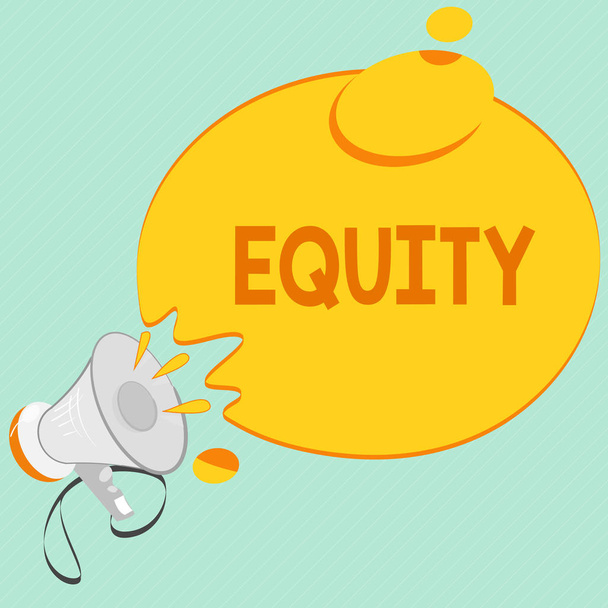 Writing note showing Equity. Business photo showcasing Value of a company divided into equal parts owned by shareholders - Photo, Image