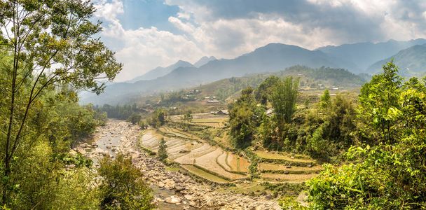 Panorama of Mountain river in Sapa, Lao Cai, Vietnam in a summer day - Foto, Imagen